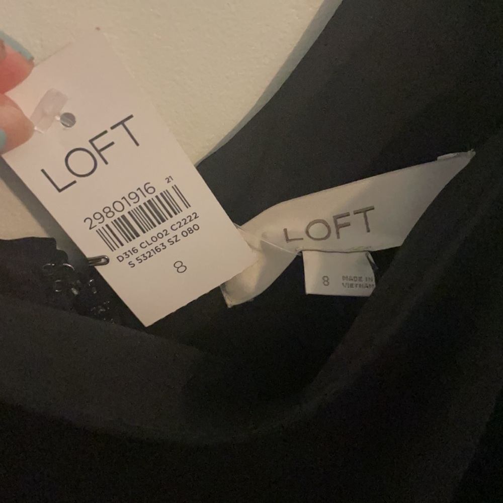 LOFT Ruffle Shift Dress - Picture 5 of 5